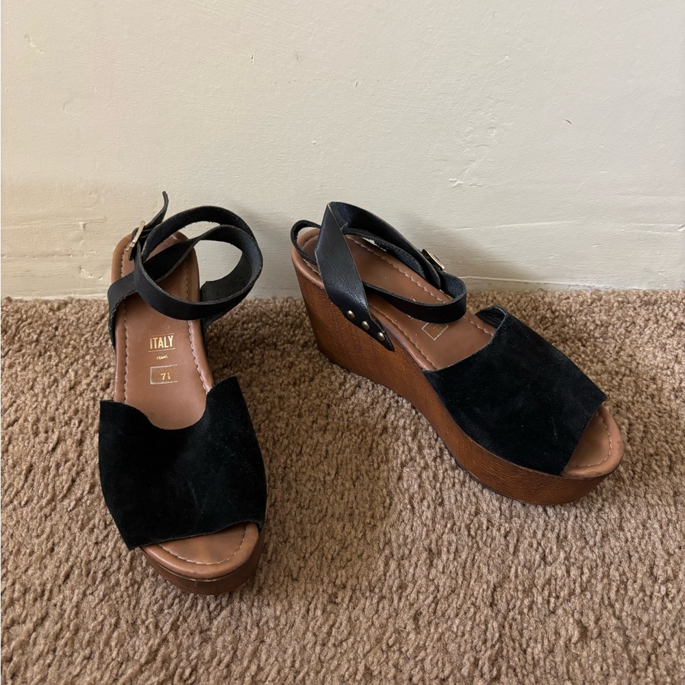 Women's Black Wedge Sandals